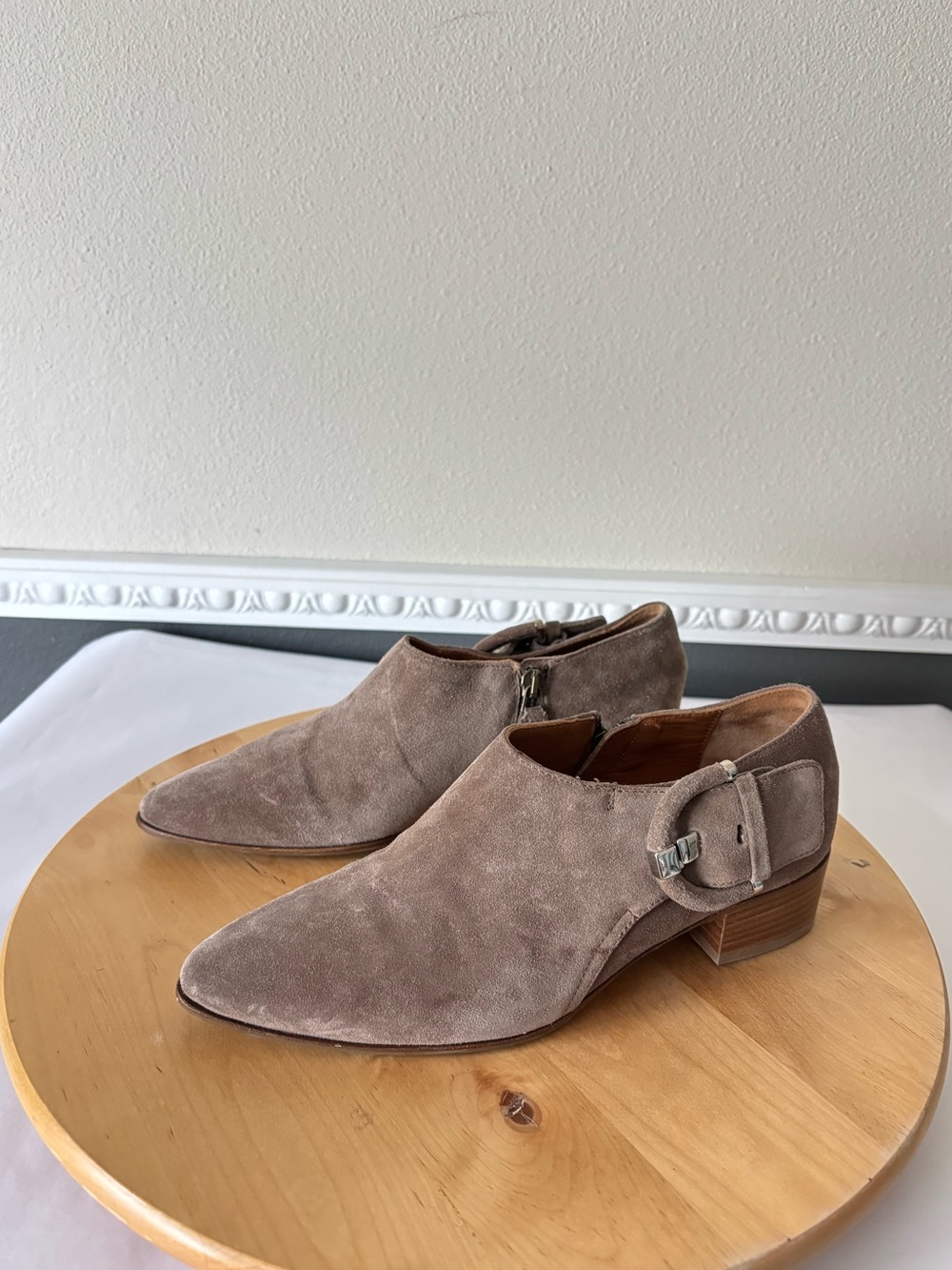 NEW Aquatalia Taupe Suede Ankle Booties with Side Buckle Size 7